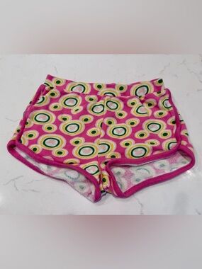 Hanna Andersson x Disney Pink and Green Patterned Kids Shorts, size 5